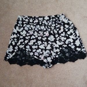 High rise floral short